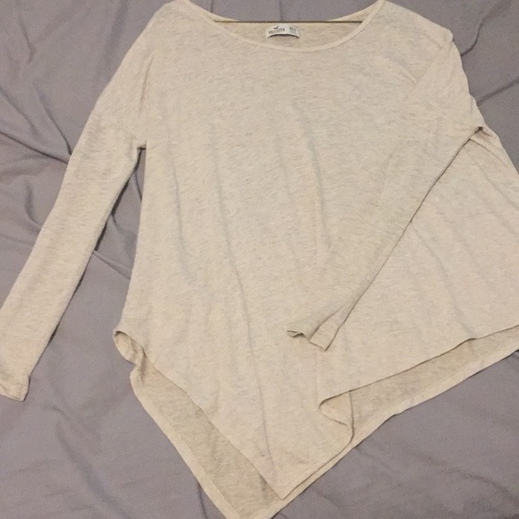 Asymmetric cream sweater - Picture 2 of 3